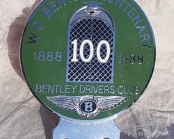 Bentleydrivers club WO centenary badge