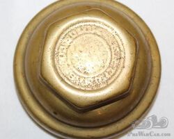 Brass E.R Thomas Motor Car Co Threaded Hubcap