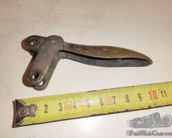 unidentified brass part