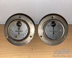 2 ammeters