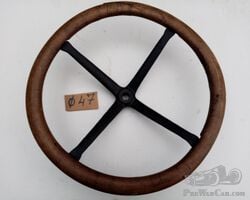 wooden wheel from Delage, ok for cars between 1910/20