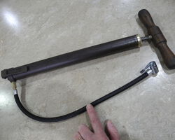 Tyre pump, steel body with brass fittings