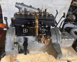 circa 1920 De DionBouton type IE engine and gearbox