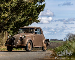 1938 Simca 5 découvrable - No reserve - | OSENAT'RTS & CARS | Auction on April 16, 2023 - 14.00