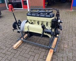 1922 Studebaker 6 cylinder large engine and gearbox