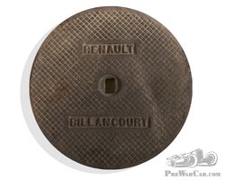 Plaque d’égout en fonte «Renault – Billancourt». Avant-guerre | OSENAT'RTS & CARS | Auction on April 16, 2023 - 14.00