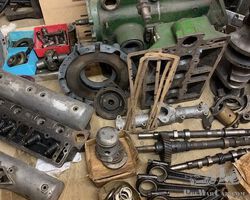 Riley 12/4 motor met preselector bak en preselector onderdelen