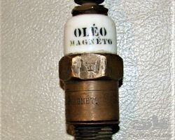 BRASS OLEO No.7 SPARK PLUG