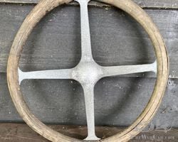 Vintage 1920’s Lightcar or Cyclecar steering wheel.