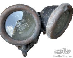 Pair of Saxon Toledo Lamps with Scuttle Mounts