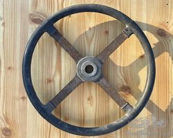 Steering wheel for cyclecars
