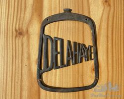 Delahaye badge