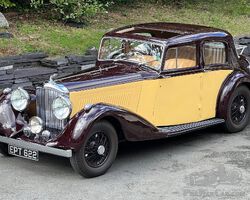1939 Bentley 4¼ Litre Overdrive Park Ward Sports Saloon. B99MX