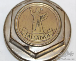 Palladium Motor Car Co Brass Automobile Threaded Hubcap