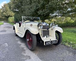 1934 Riley 9 Lynx - Four Door with preselector