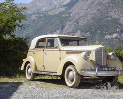 1938 Dodge D8