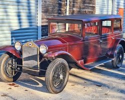 1929 Lancia Lambda Berlina by Lancia.