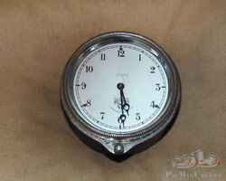 Smiths bezel wind clock