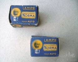 6V 45W yellow bulbs w. 4-pin 21 mm base