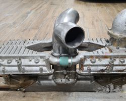 Rolls Royce derived Rover Meteor 27 litre CARBURETOR