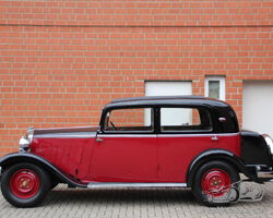 Mathis EMY4S Dynamic, viertürige Limousine
