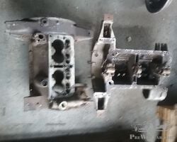 Engine parts for circa 1925 Fiat 501
