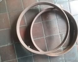 Two 23 inch rims for beaded edge tyres
