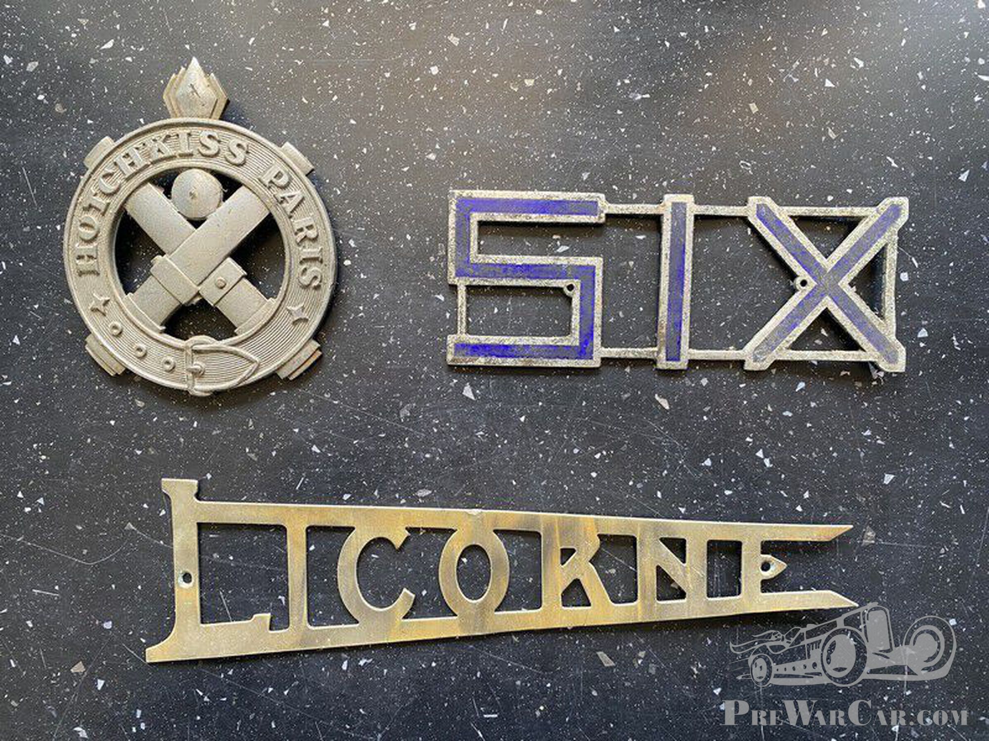 HOTCHKISS, LICORNE and SIX (Citroen C6) badges