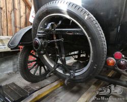 Spare-wheel carrier.