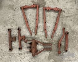 Talbot-Lago T26 front axle various parts
