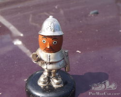mascotte Policeman de John HASSALL