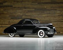 1939 Lincoln Zephyr V-12 Coupe | The Auburn Auction | August 29 - 31