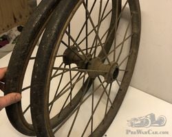 Veteran car solid tyres