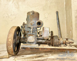 L.L. INBOARD MARINE SINGLE CYLINDER ENGINE