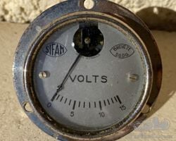 Sifam volt gauge.