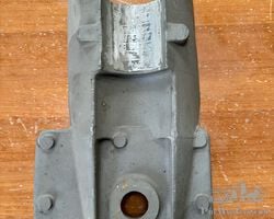 GP Bugatti gearbox lid with starter cradle casting