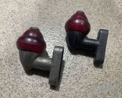 Pair of scintilla side lights
