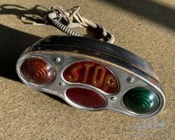 V.L integral combined tail light