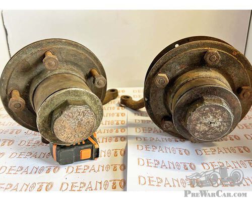Pair of Lion Peugeot spindle assembly