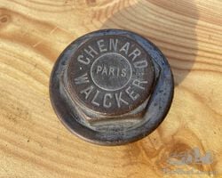 Chenard & Walcker hub cap (60€)