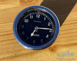 50mm Jaeger clock (150 €)