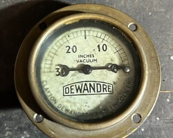 DEWANDRE Vacuum Gauge