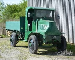 Mack Bulldag 1918 Truck
