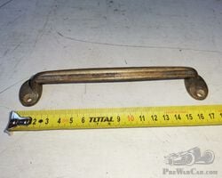 Grab / door handle