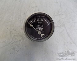 Bugatti Oil Pressure Gauge