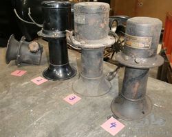 4 Original horns