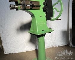 Swaging machine