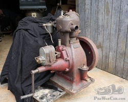 Large stationary/ marine De Dion Bouton Engine – No. 1123-90 120-25