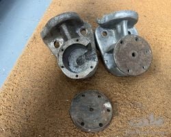 Bugatti Touring spring mounts