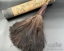 Rare 'Plumeau L'Auto' feather duster